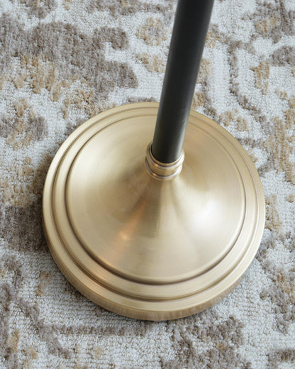 Clairwell Metal Floor Lamp (1/CN) Signature Design by Ashley®