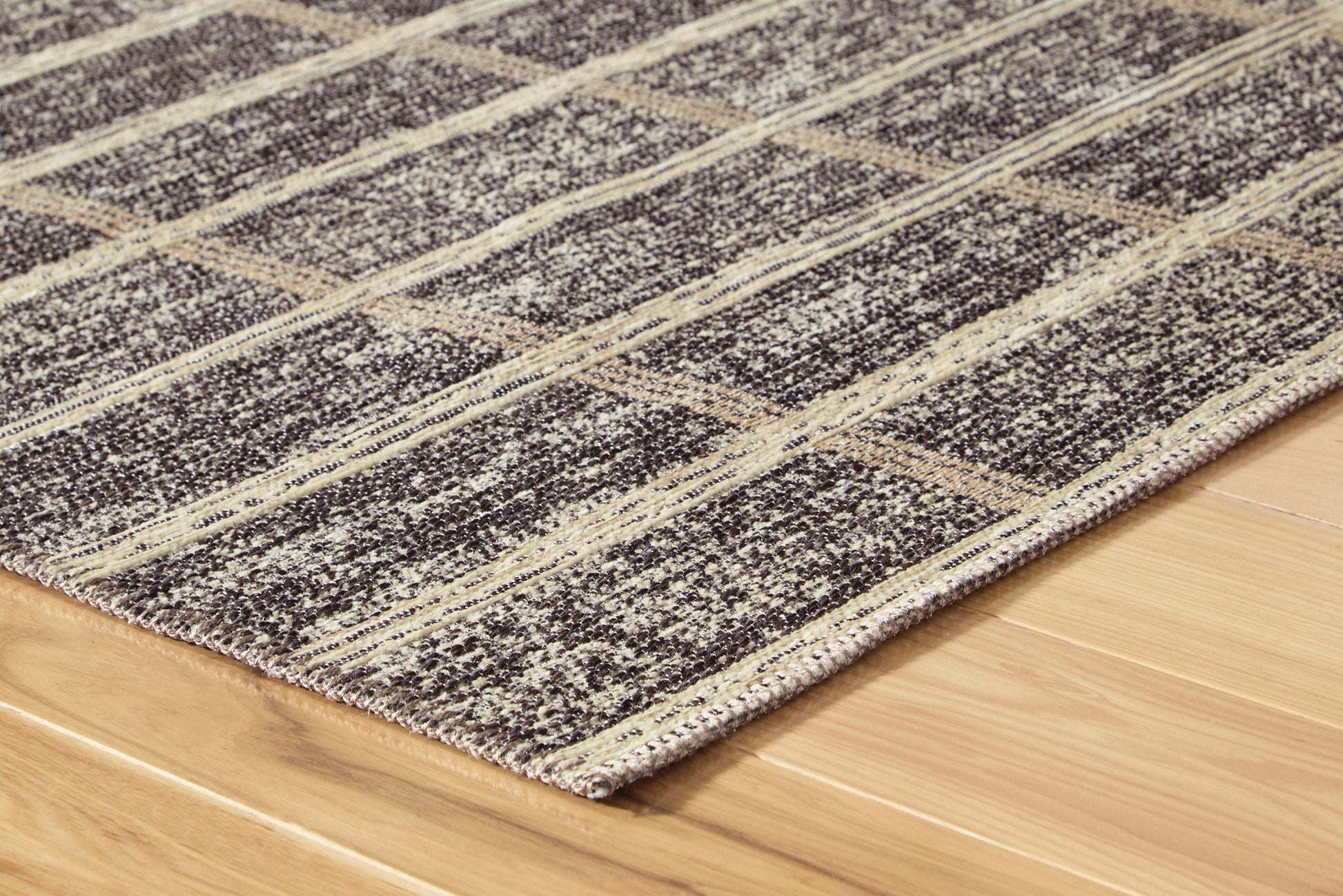 Verbrook Medium Rug Signature Design by Ashley®