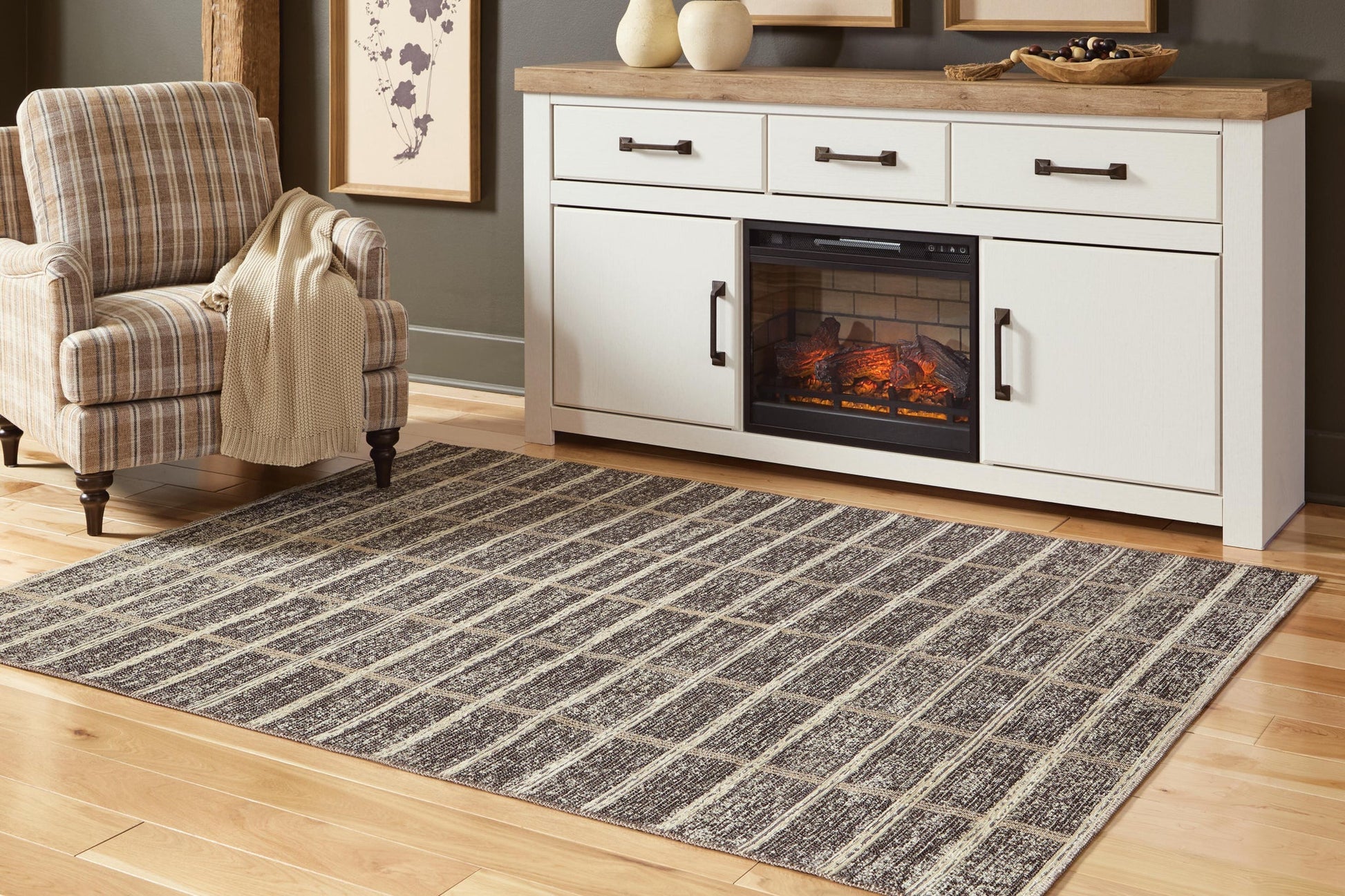 Verbrook Medium Rug Signature Design by Ashley®