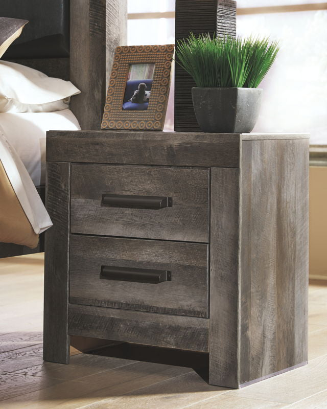 Wynnlow - Gray - 5 Pc. - Dresser, Mirror, Queen Panel Bed, Nightstand Signature Design by Ashley®