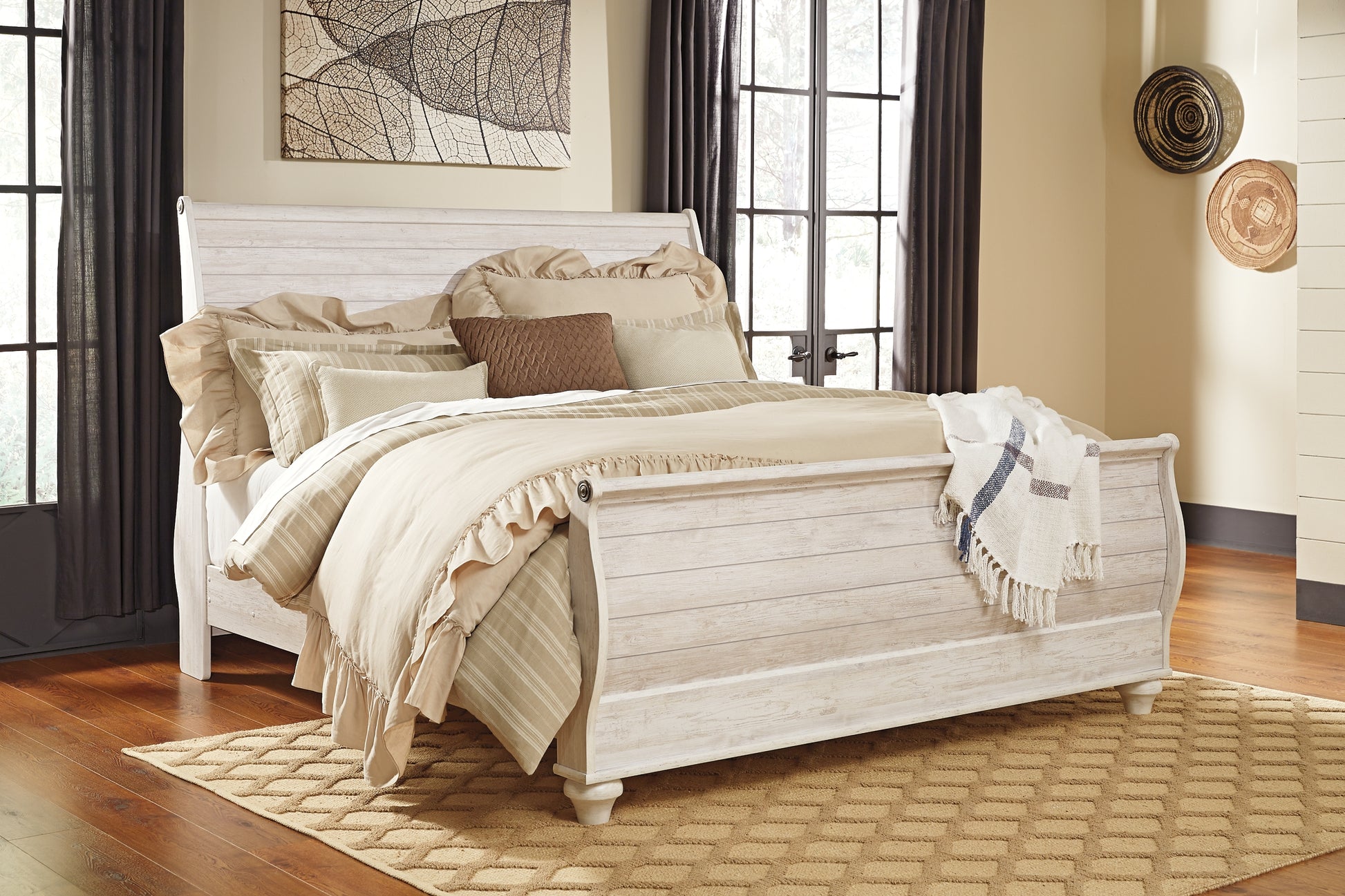 Willowton Queen Sleigh Bed Signature Design by Ashley®