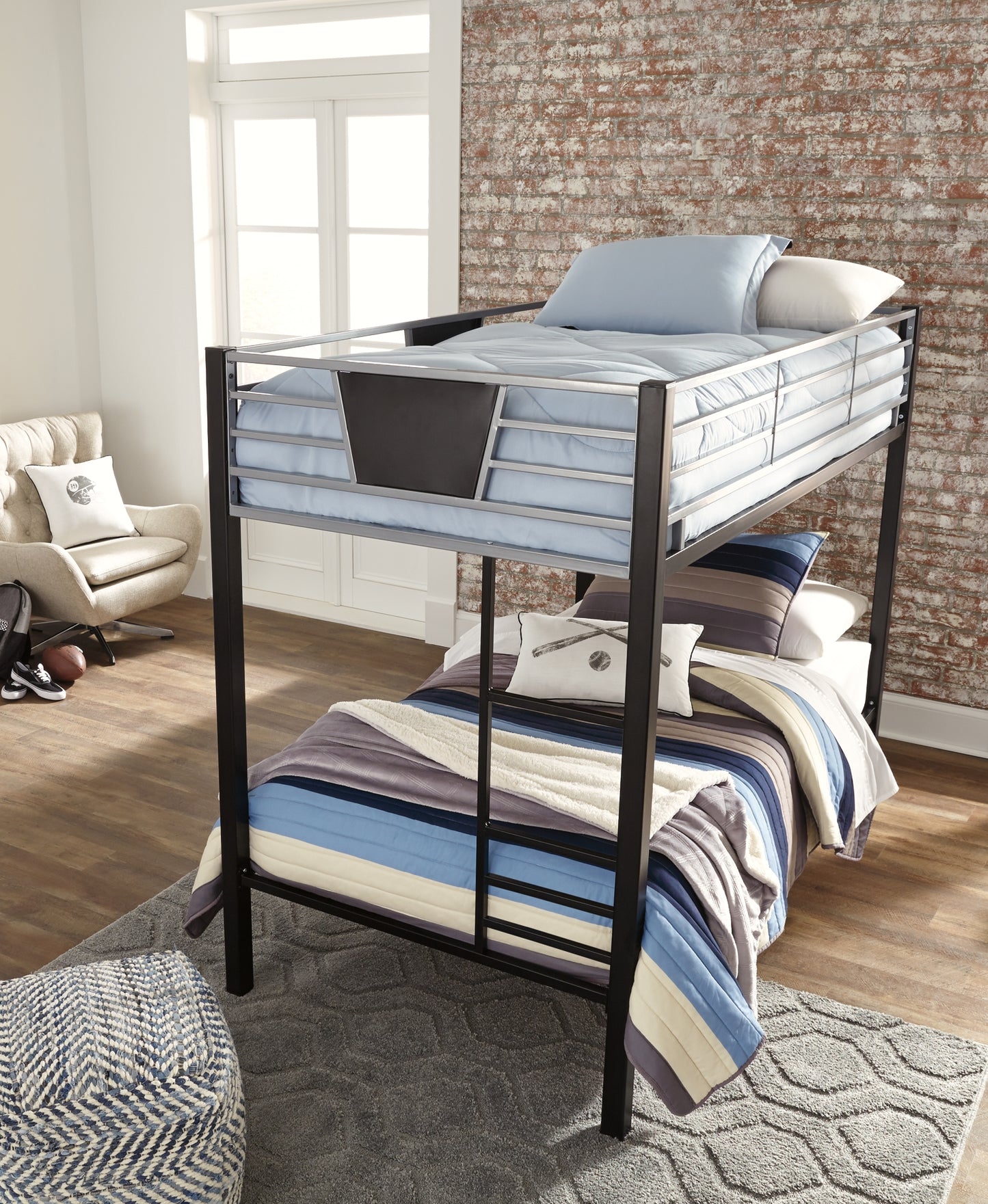 Dinsmore Twin/Twin Bunk Bed w/Ladder Signature Design by Ashley®