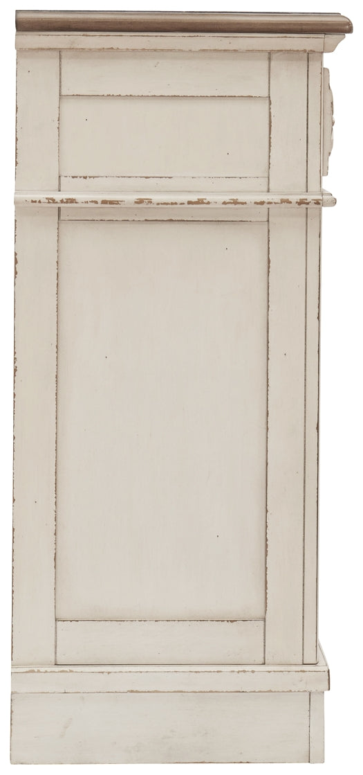 Realyn Dresser Signature Design by Ashley®