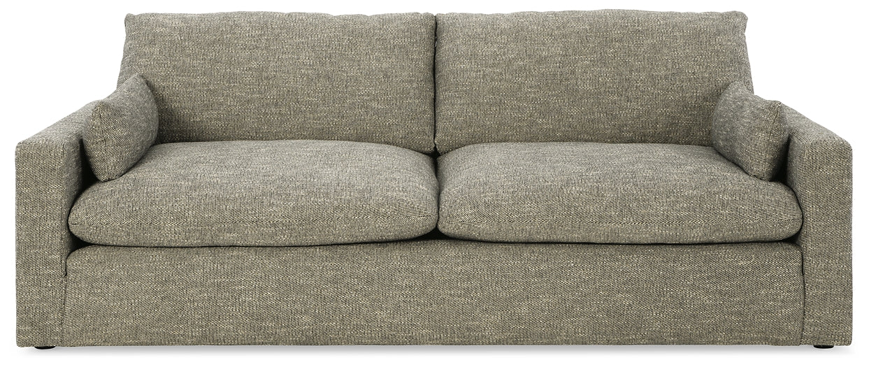 Dramatic Sofa Benchcraft®