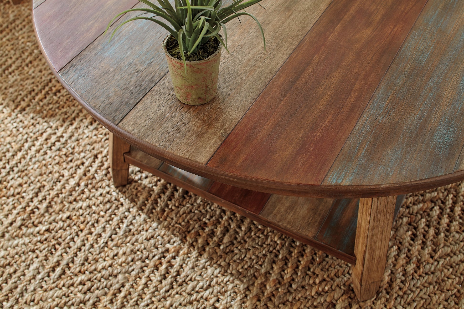 Raebecki Occasional Table Set (3/CN) Signature Design by Ashley®