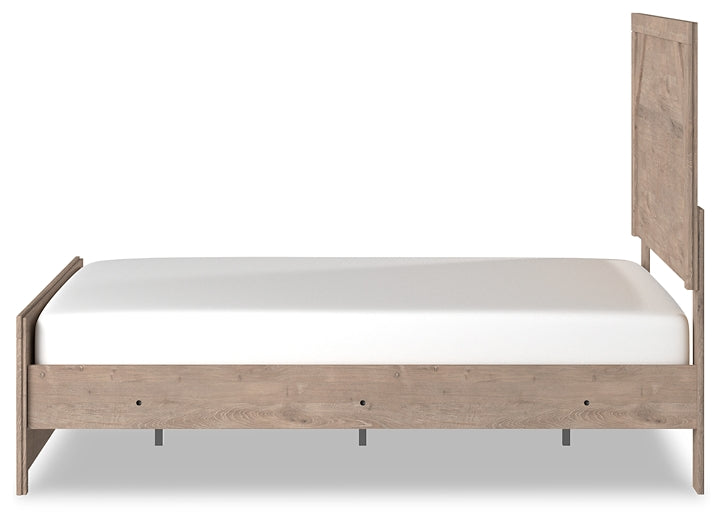 Senniberg  Panel Bed Signature Design by Ashley®