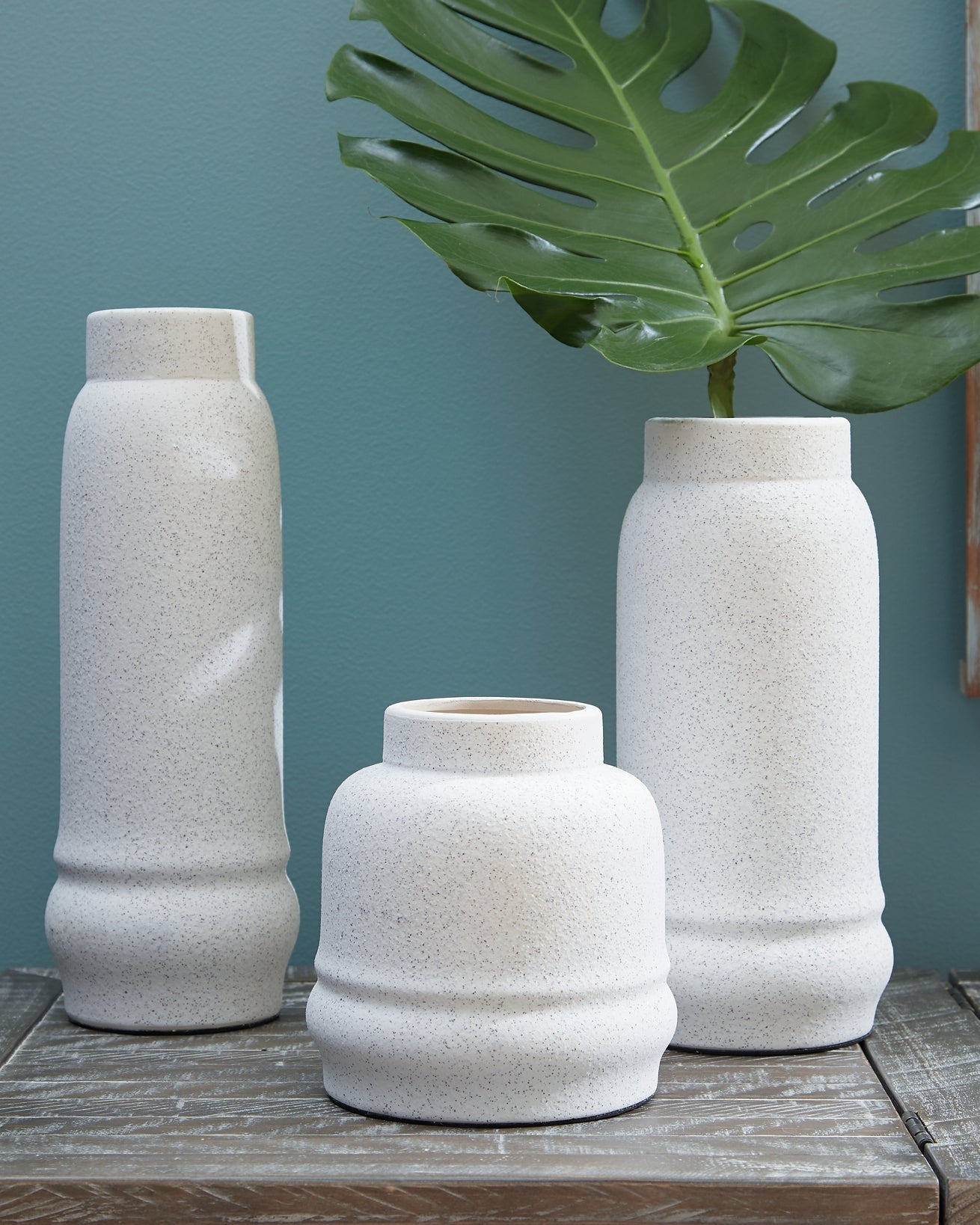 Jayden Vase Set (3/CN) Signature Design by Ashley®