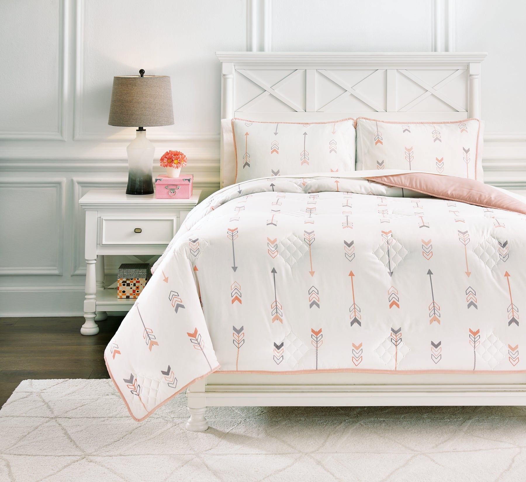 Lexann Twin Comforter Set Signature Design by Ashley®