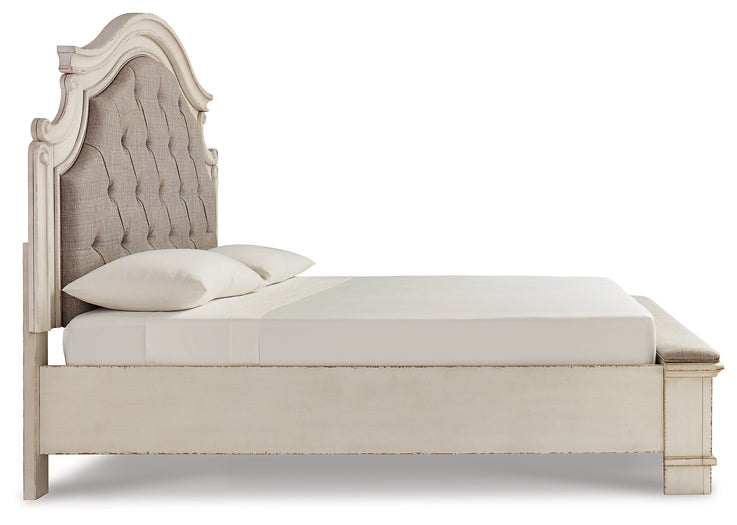 Realyn King Upholstered Bed Signature Design by Ashley®