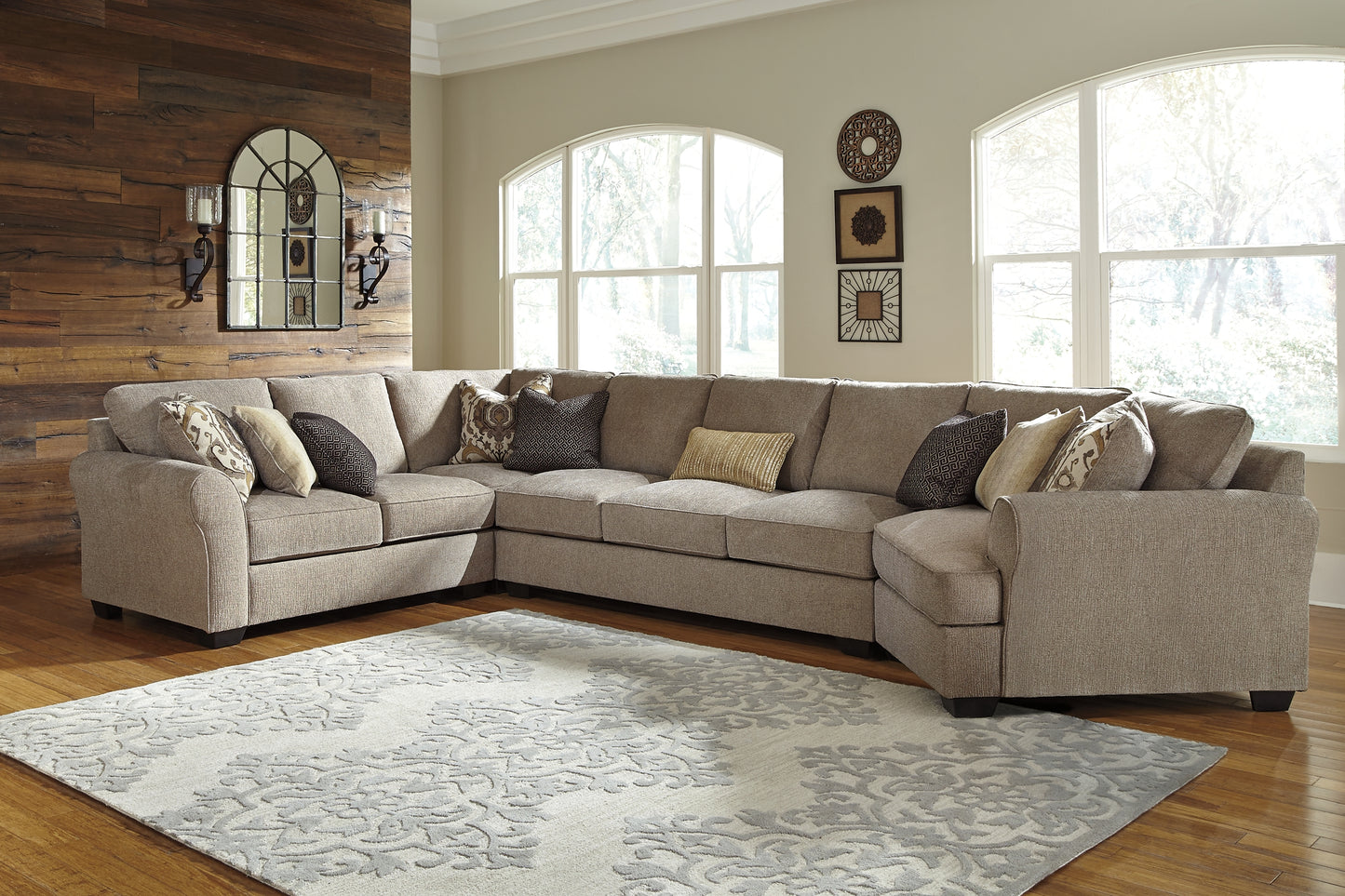 Pantomine 4-Piece Sectional with Cuddler Benchcraft®