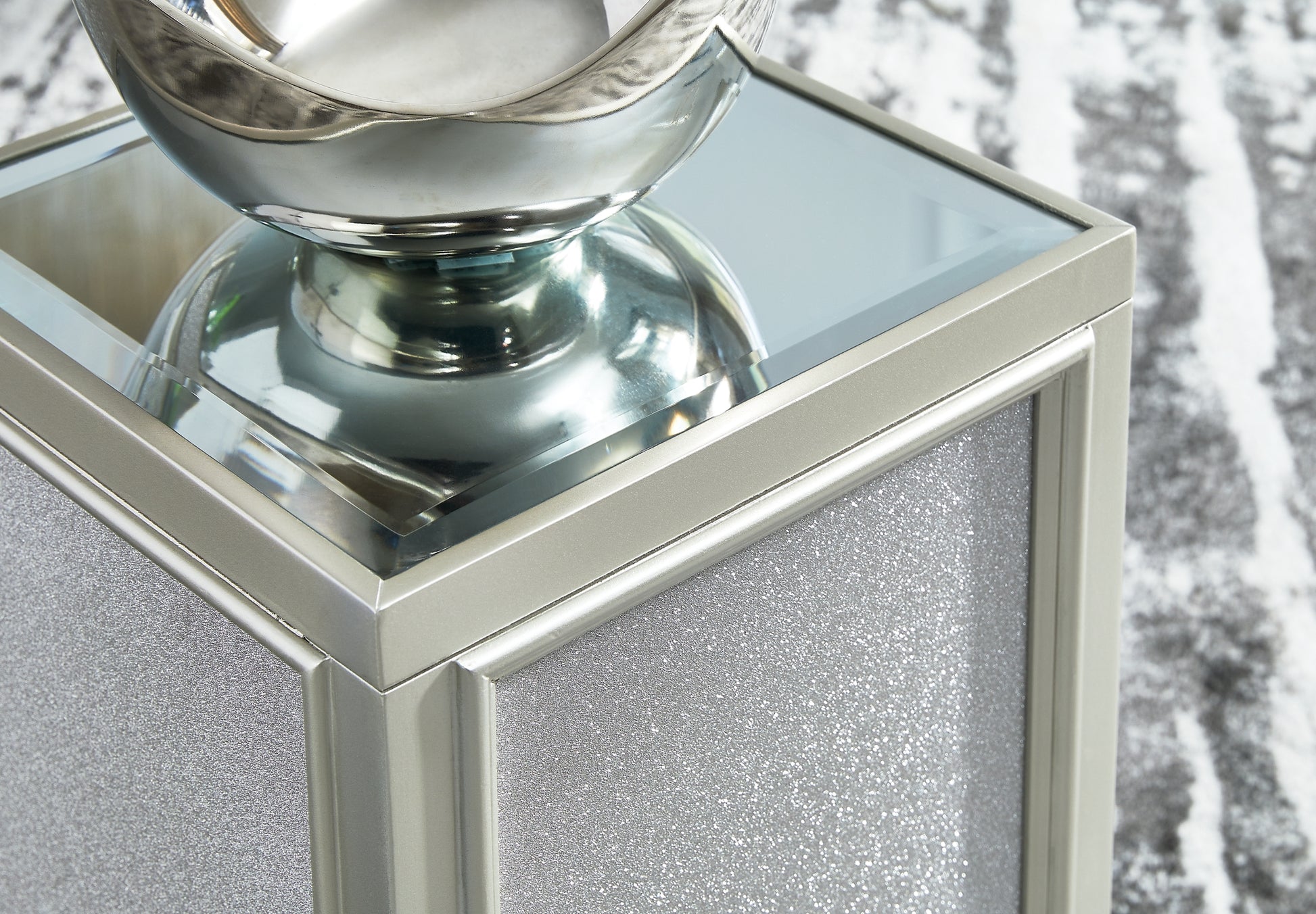 Traleena Nesting End Tables (2/CN) Signature Design by Ashley®