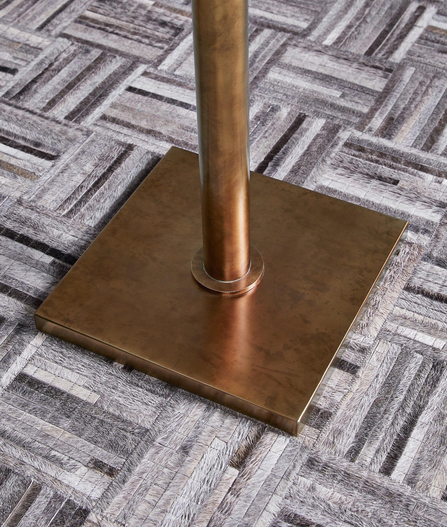 Jenton Metal Floor Lamp (1/CN) Signature Design by Ashley®