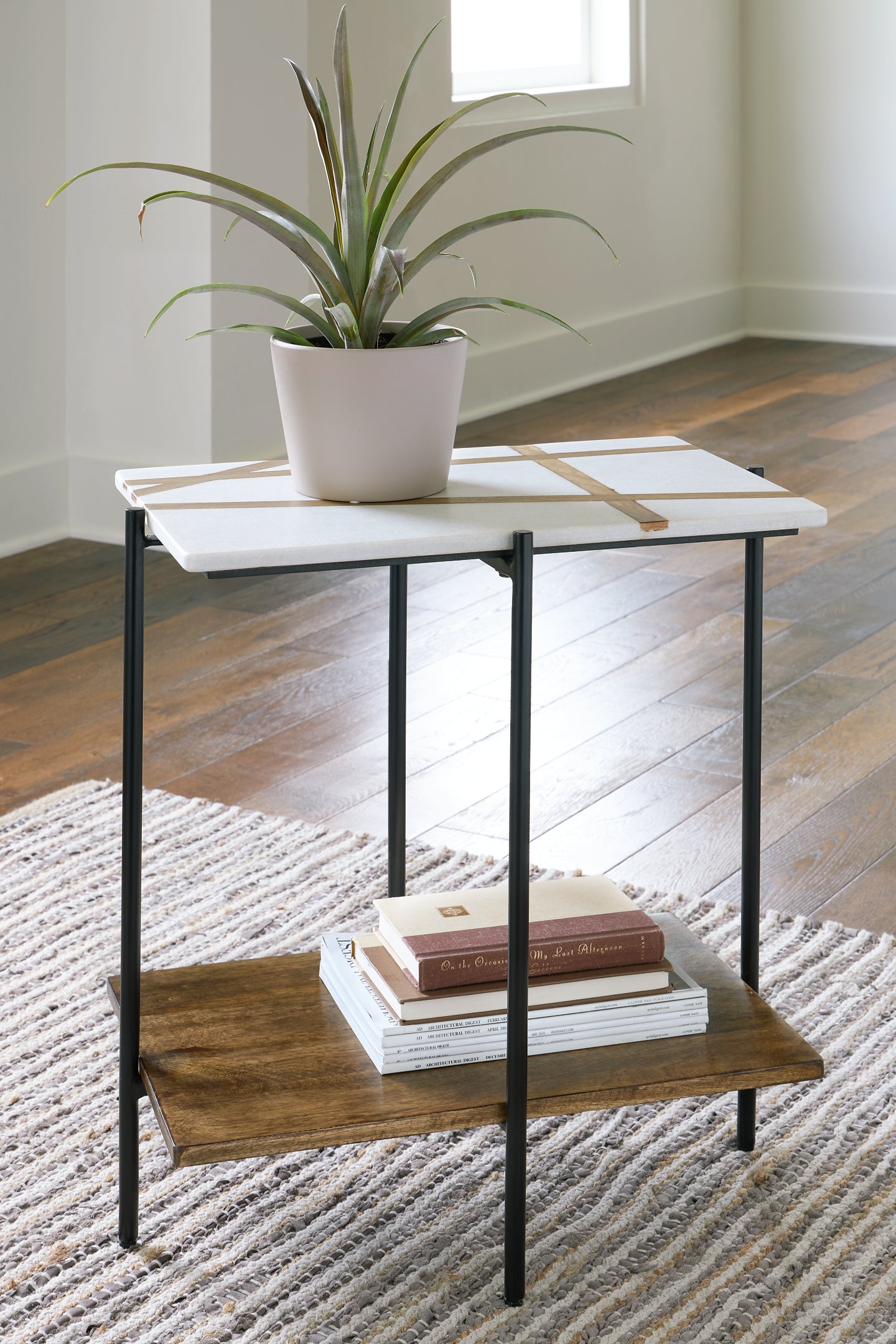 Braxmore Accent Table Signature Design by Ashley®
