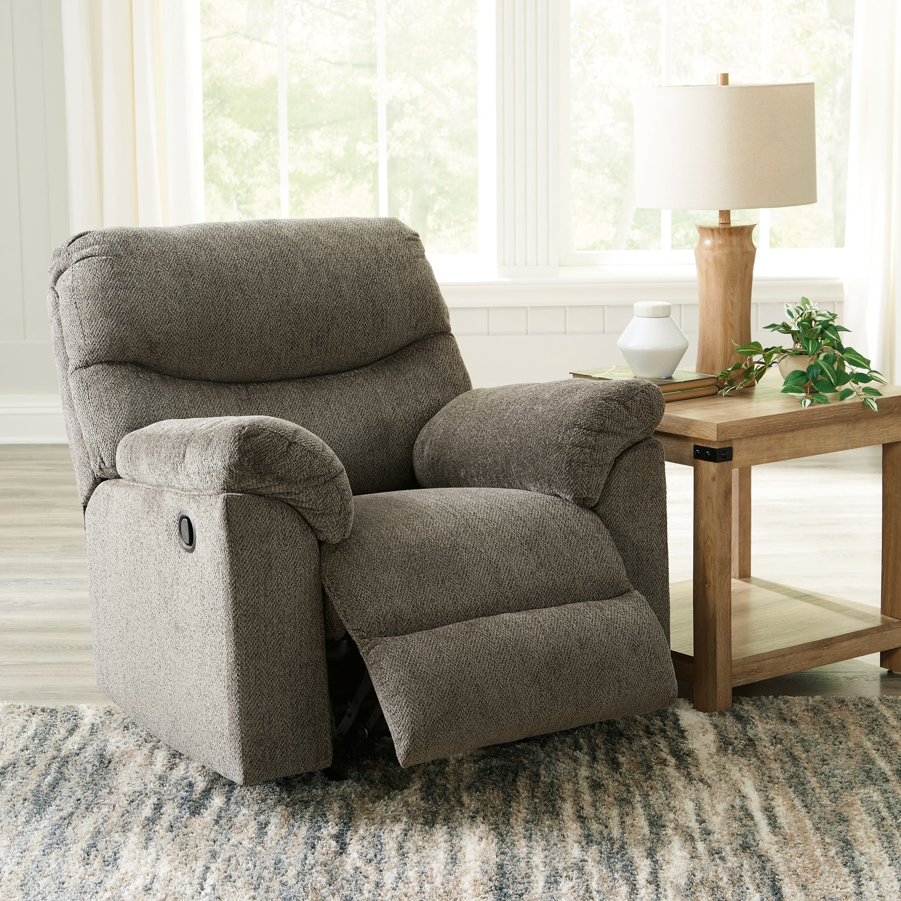 Alphons Rocker Recliner Signature Design by Ashley®