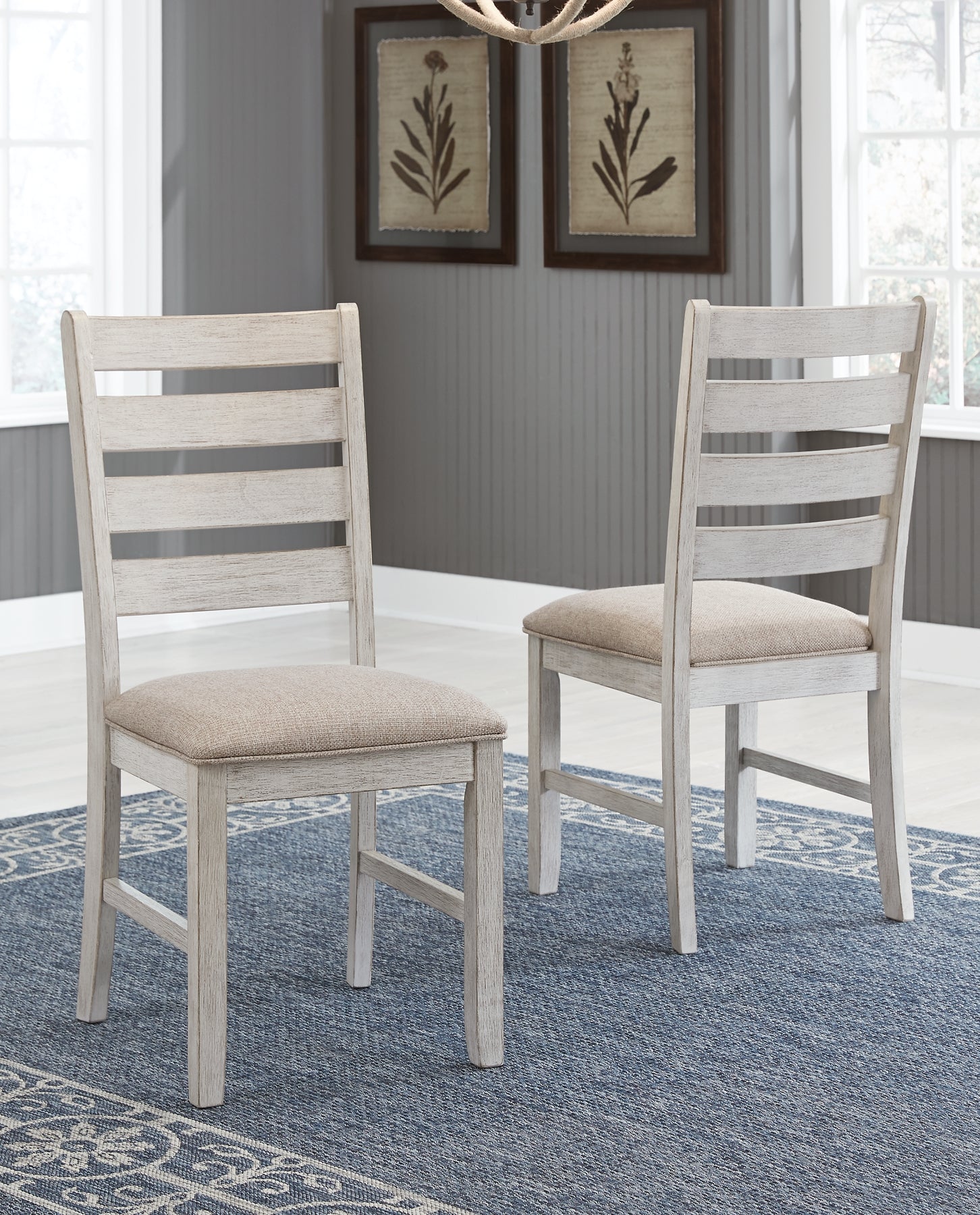 Skempton Dining Chair (Set of 2) Signature Design by Ashley®
