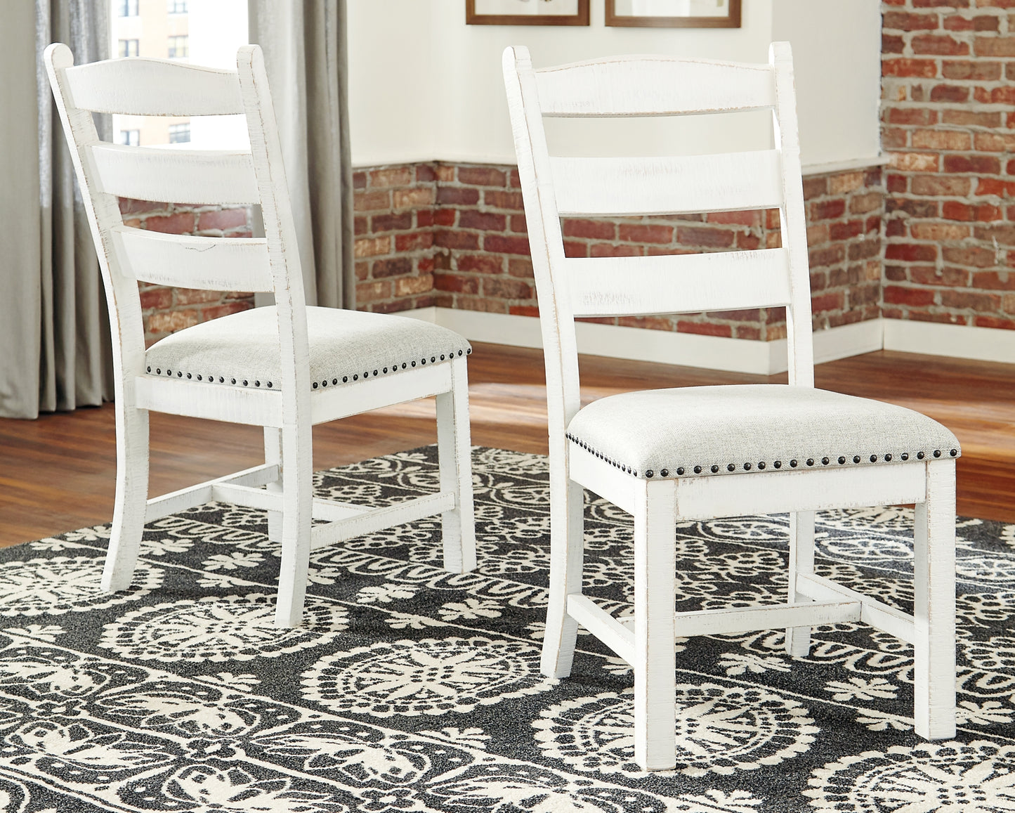 Valebeck Dining Chair (Set of 2) Signature Design by Ashley®