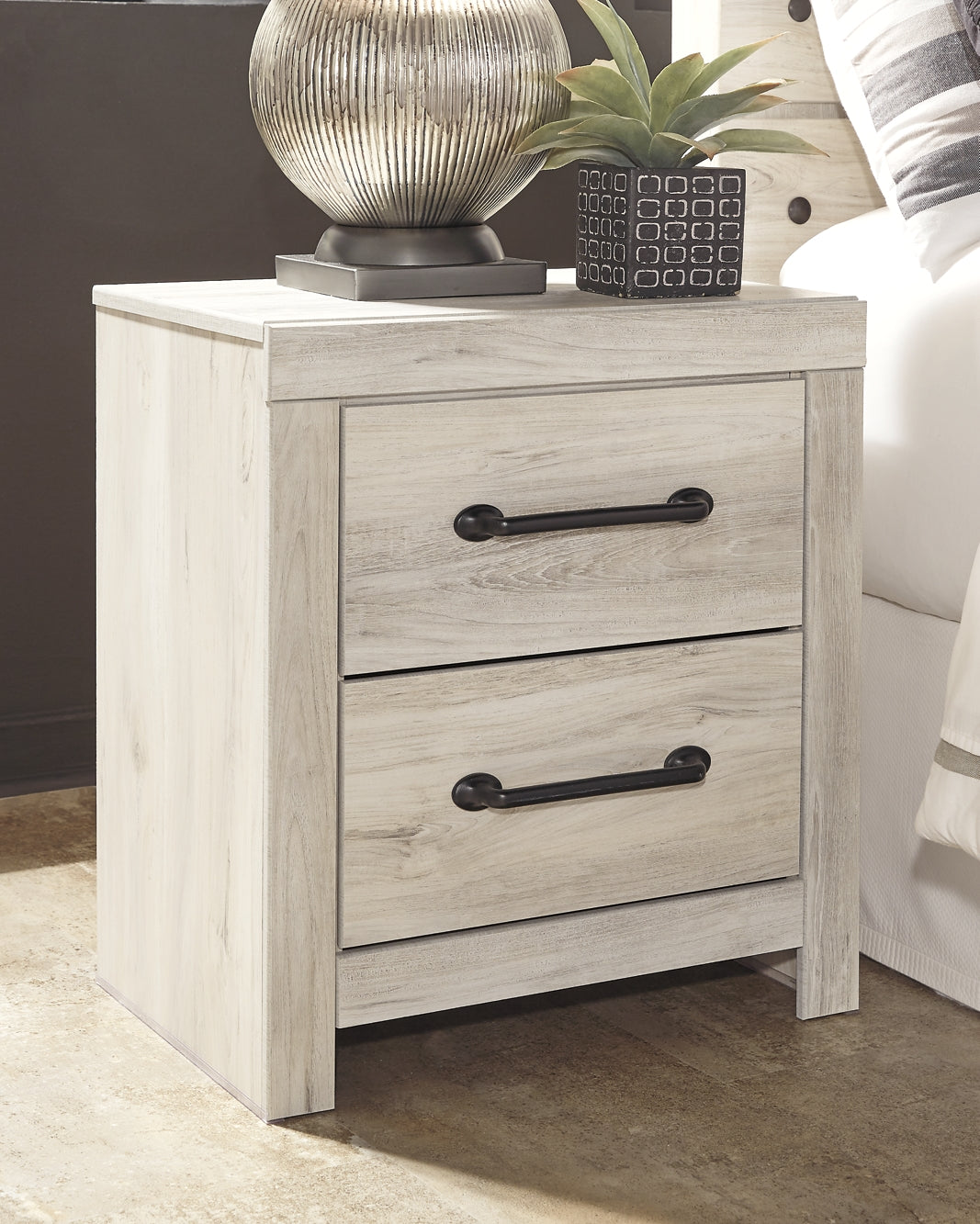 Cambeck Twin Panel Bed with Mirrored Dresser and 2 Nightstands Signature Design by Ashley®
