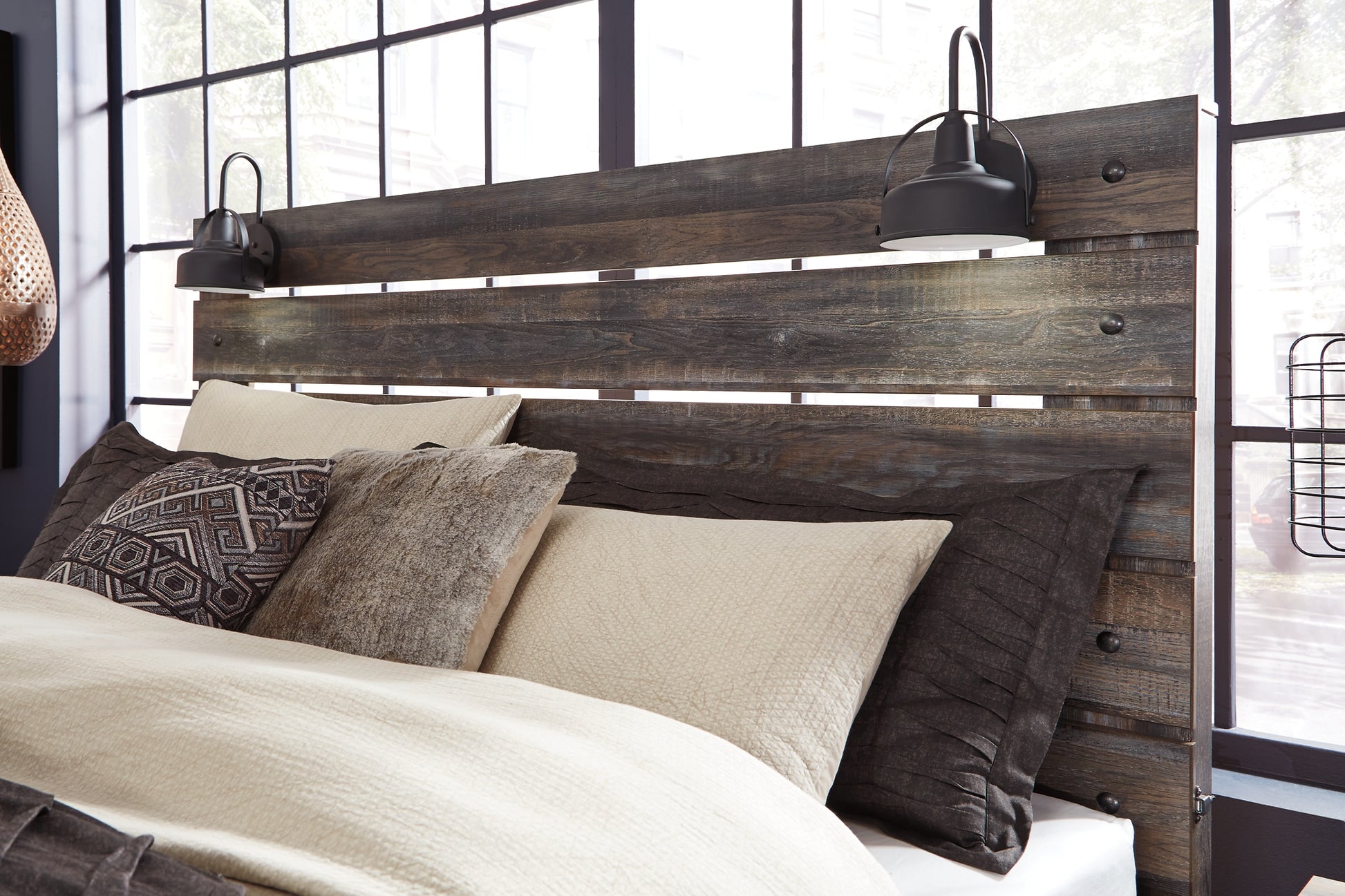Drystan Queen Panel Bed with 2 Storage Drawers with Mirrored Dresser and Chest Signature Design by Ashley®