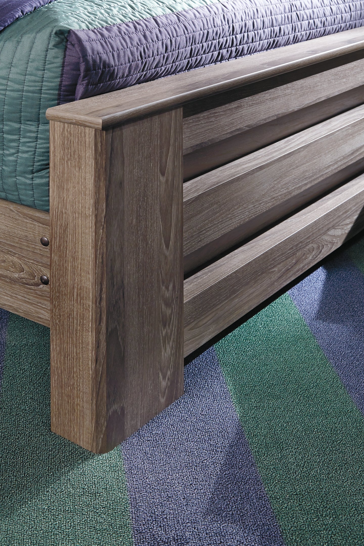 Zelen King Panel Bed with Mirrored Dresser, Chest and Nightstand Signature Design by Ashley®