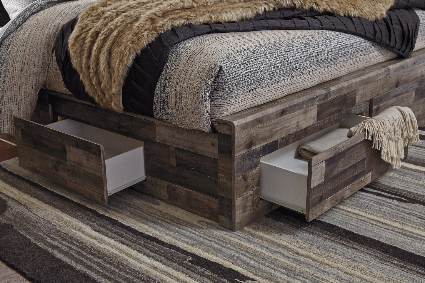 Derekson Queen Panel Bed with 6 Storage Drawers with Mirrored Dresser Benchcraft®