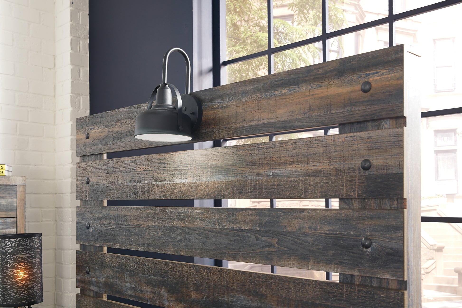 Drystan Full Panel Headboard with Mirrored Dresser and Chest Signature Design by Ashley®