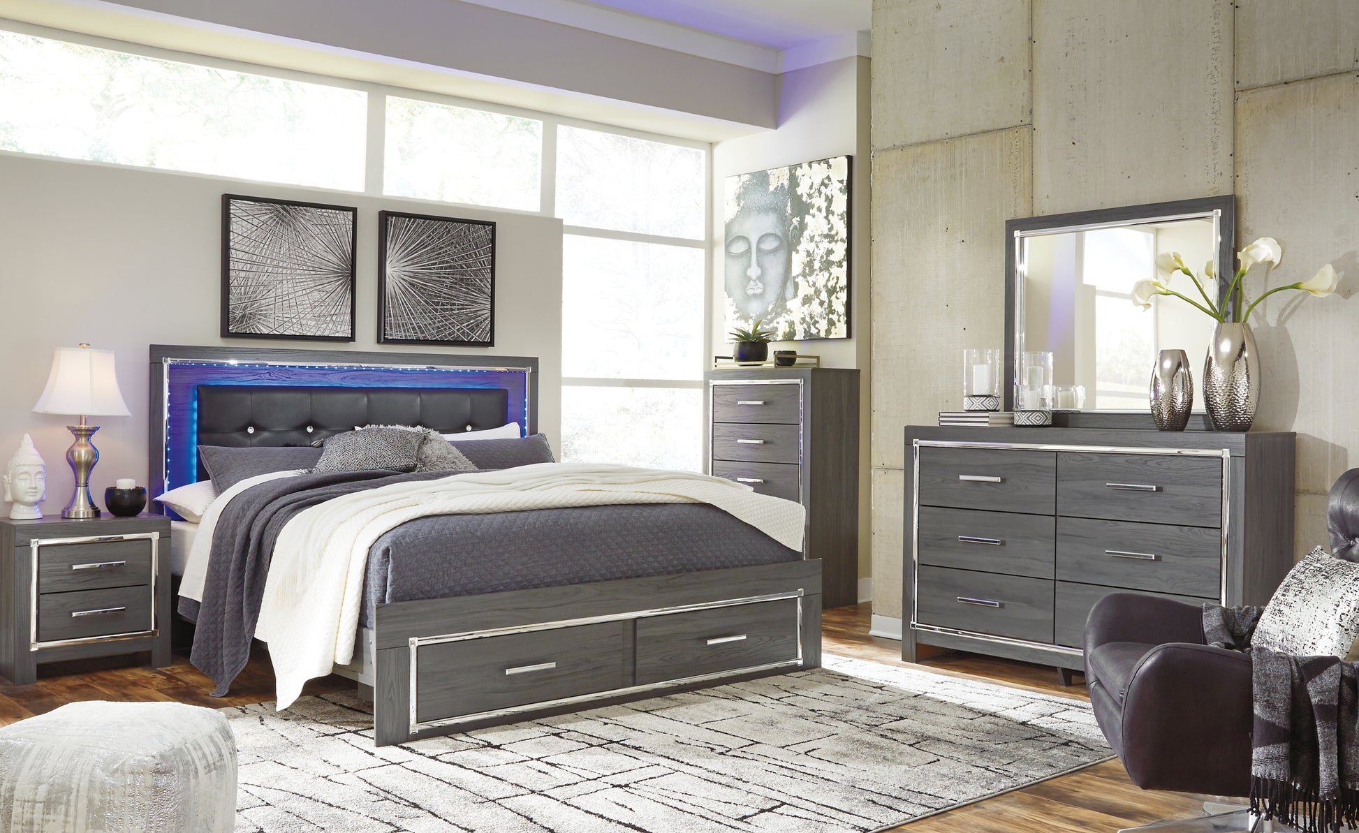 Lodanna King Panel Bed with 2 Storage Drawers with Mirrored Dresser and 2 Nightstands Signature Design by Ashley®