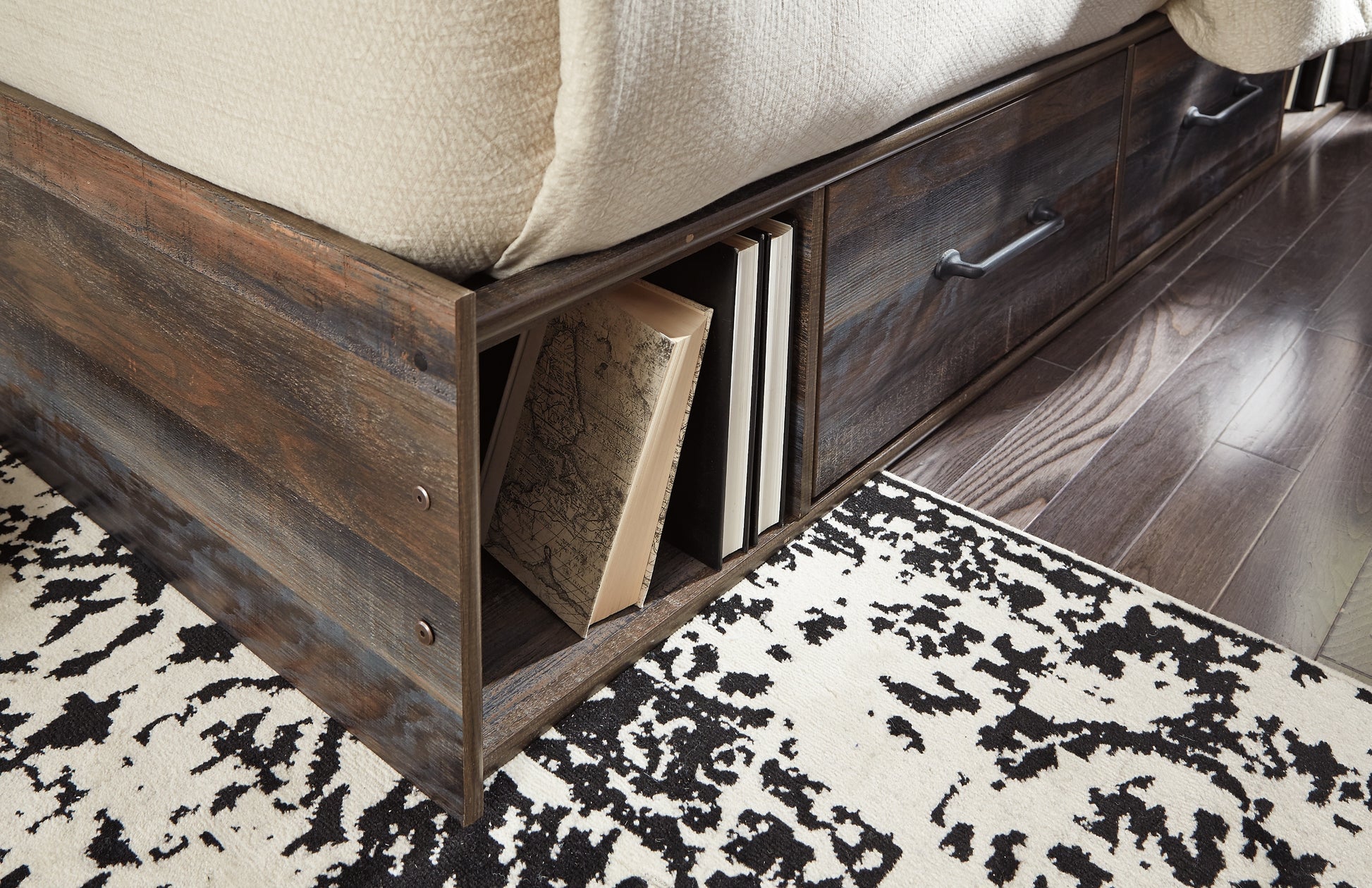 Drystan King Panel Bed with 2 Storage Drawers with Mirrored Dresser Signature Design by Ashley®