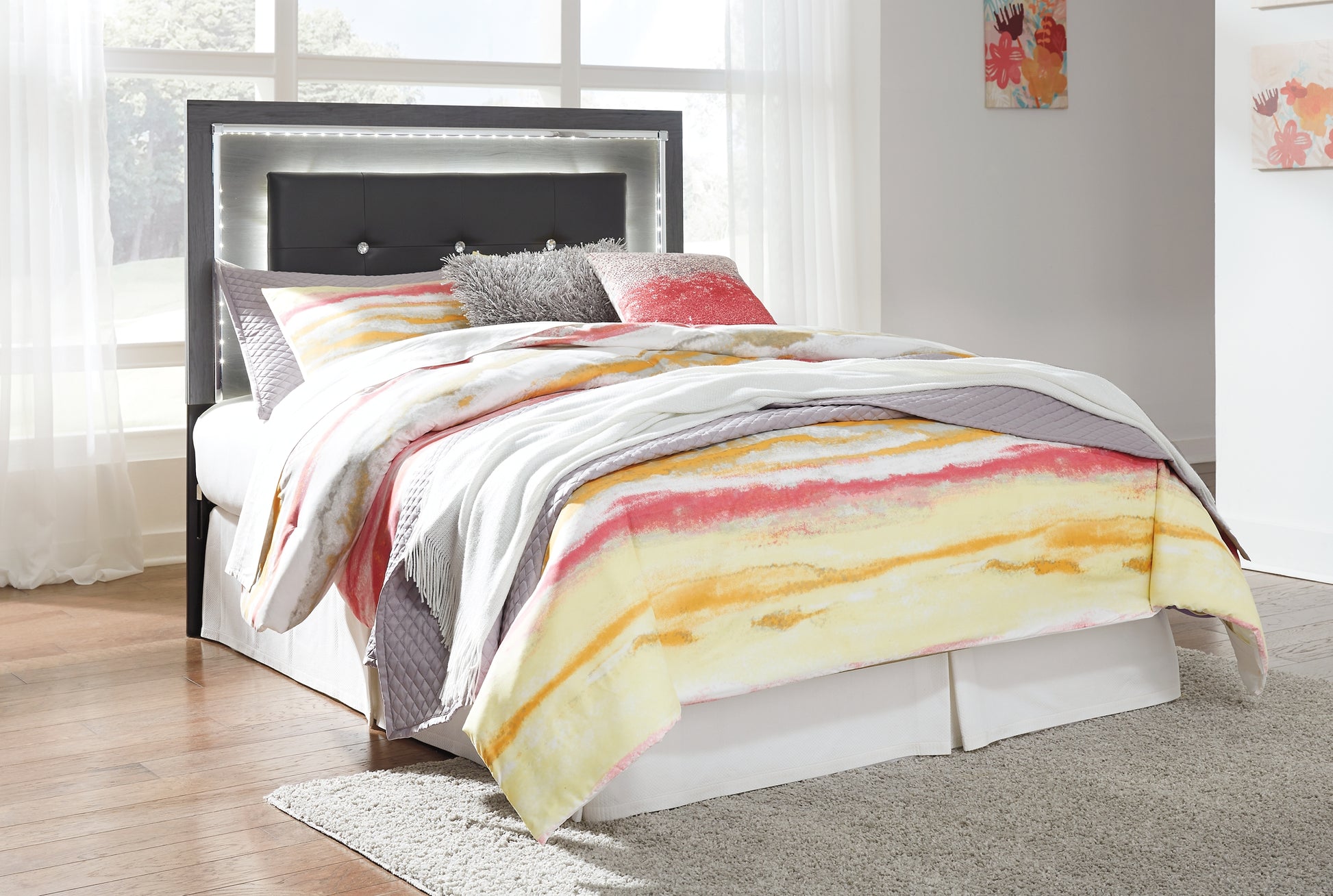 Lodanna Full Upholstered Panel Headboard with Mirrored Dresser Signature Design by Ashley®