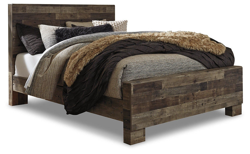 Derekson Queen Panel Bed with Mirrored Dresser and Chest Benchcraft®