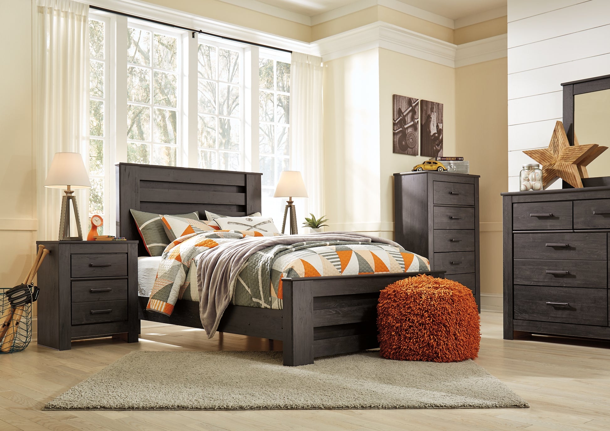 Brinxton Full Panel Bed with Mirrored Dresser and Chest Signature Design by Ashley®