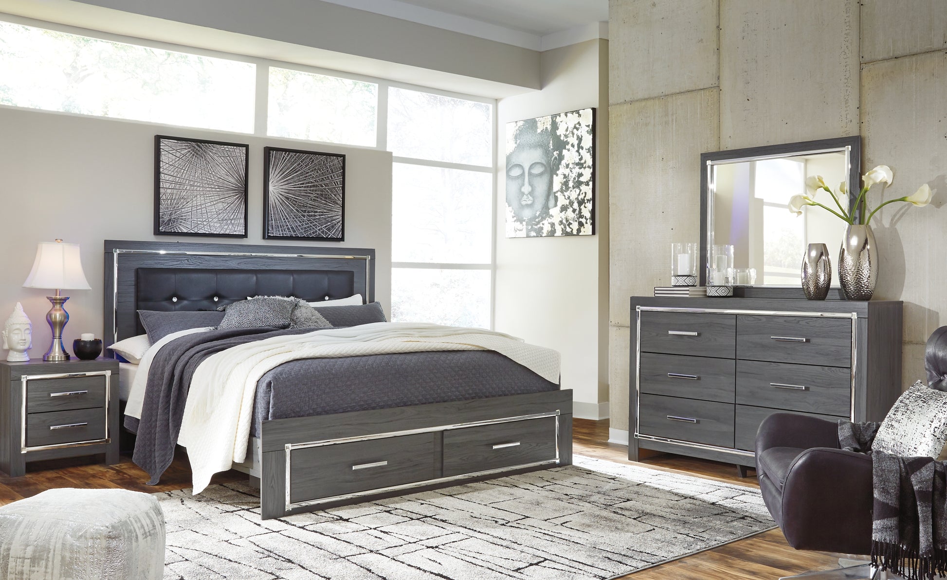 Lodanna King Panel Bed with 2 Storage Drawers with Mirrored Dresser and Chest Signature Design by Ashley®