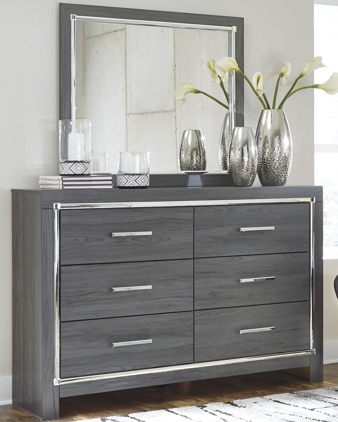 Lodanna Full Panel Bed with Mirrored Dresser and 2 Nightstands Signature Design by Ashley®