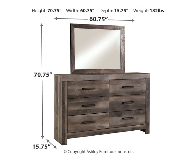 Wynnlow King Panel Bed with Mirrored Dresser Signature Design by Ashley®