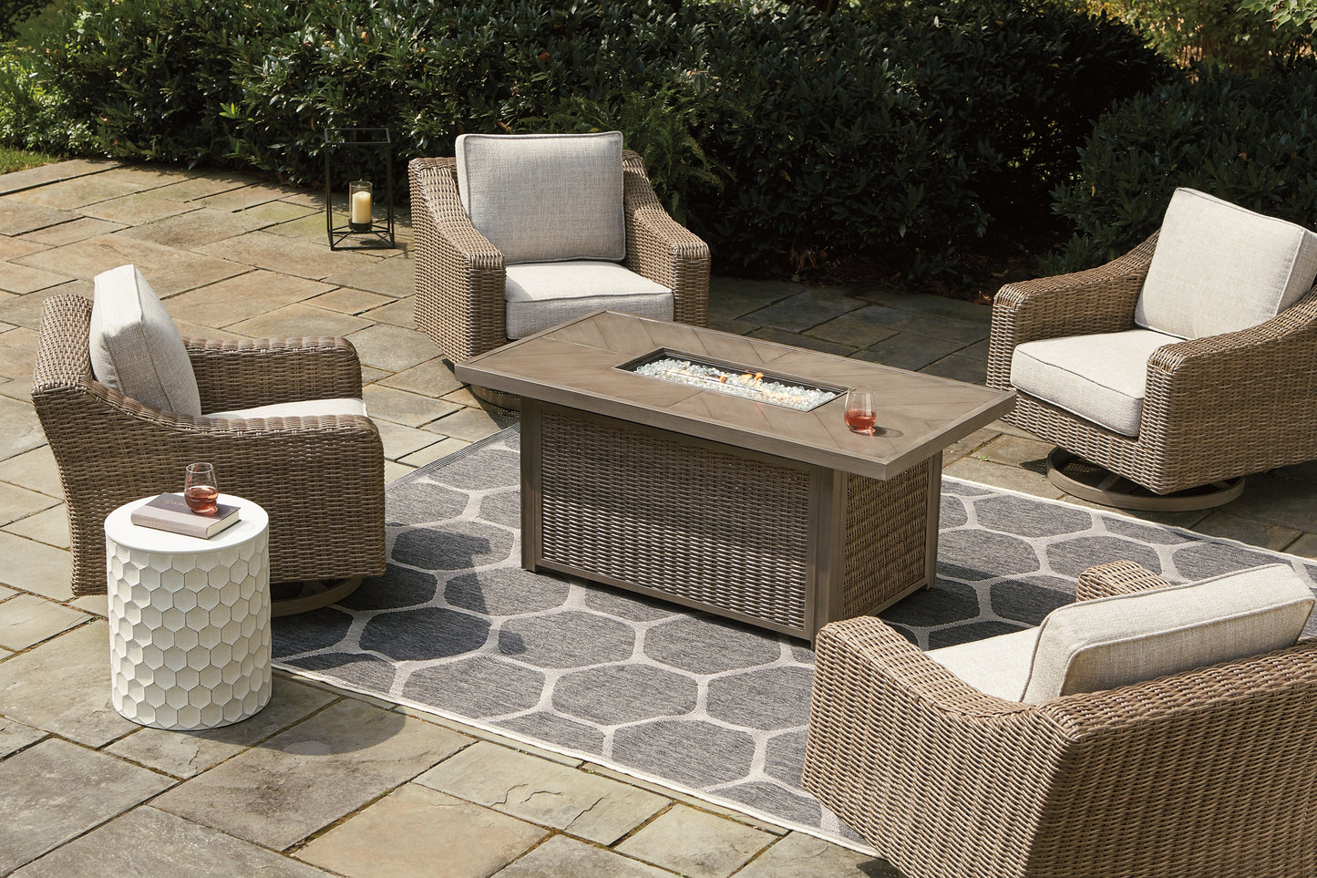 Beachcroft Outdoor Dining Table and 4 Chairs Signature Design by Ashley®