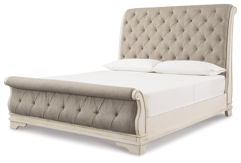 Realyn Queen Sleigh Bed Signature Design by Ashley®