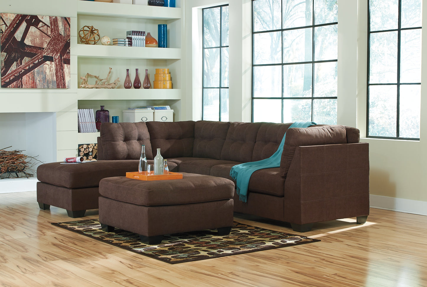 Maier 2-Piece Sectional with Ottoman Benchcraft®