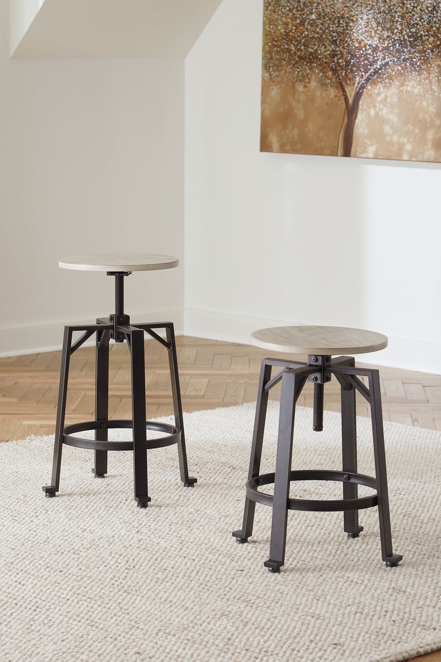 Karisslyn Counter Height Stool (Set of 2) Signature Design by Ashley®
