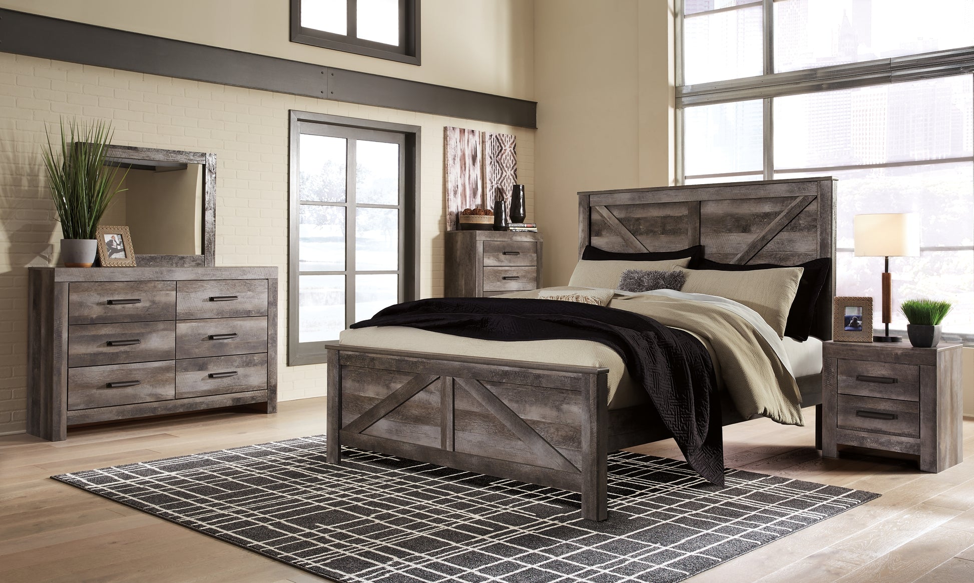 Wynnlow Queen Crossbuck Panel Bed with Dresser Signature Design by Ashley®