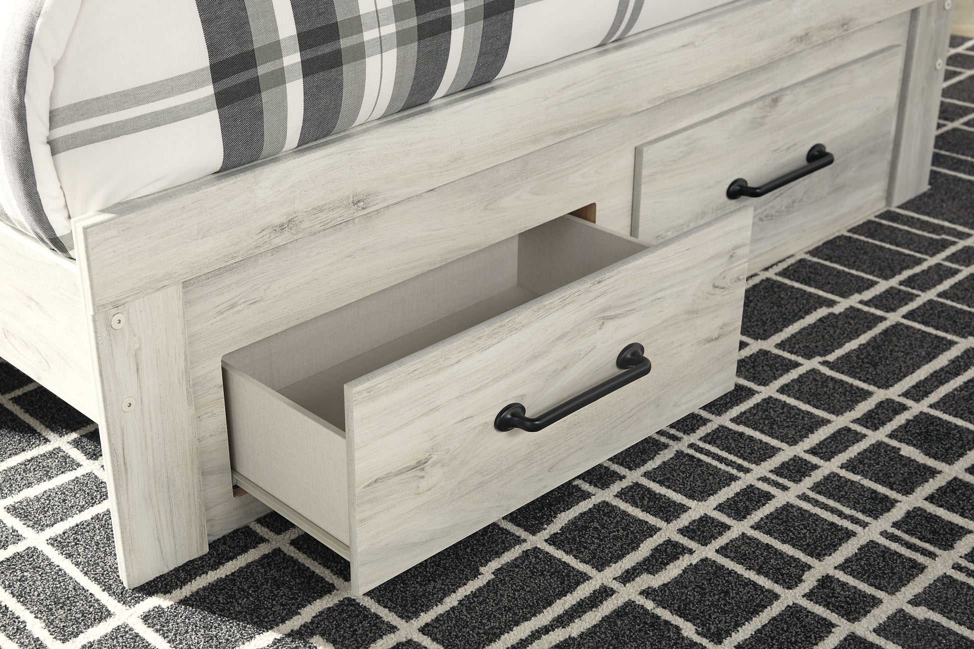 Cambeck Queen Panel Bed with 2 Storage Drawers with Mirrored Dresser Signature Design by Ashley®