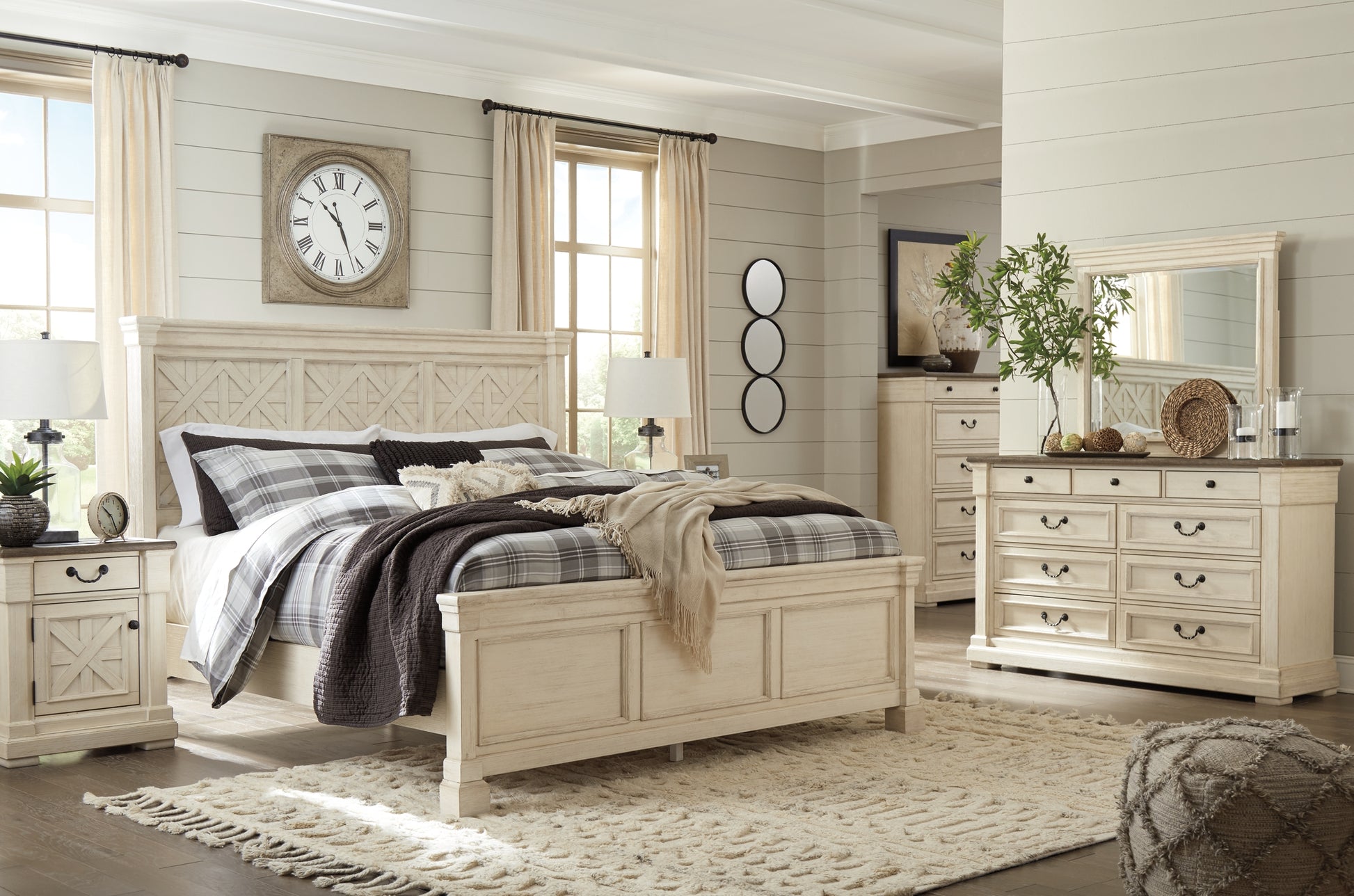Bolanburg King Panel Bed with Mirrored Dresser and Chest Signature Design by Ashley®