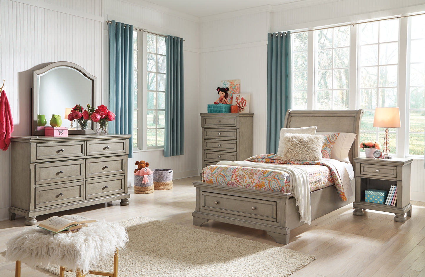 Lettner Twin Sleigh Bed with Mirrored Dresser, Chest and 2 Nightstands Signature Design by Ashley®