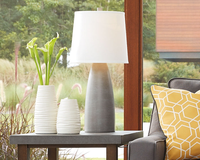 Shavontae Poly Table Lamp (2/CN) Signature Design by Ashley®