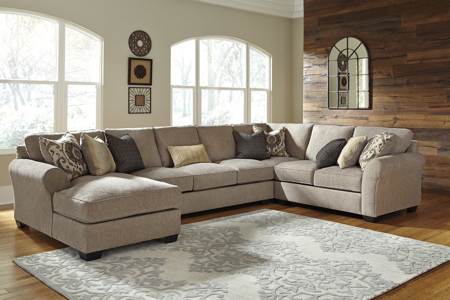 Pantomine 4-Piece Sectional with Ottoman Benchcraft®