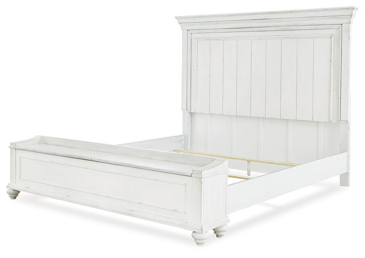 Kanwyn Queen Panel Bed with Storage Bench Benchcraft®