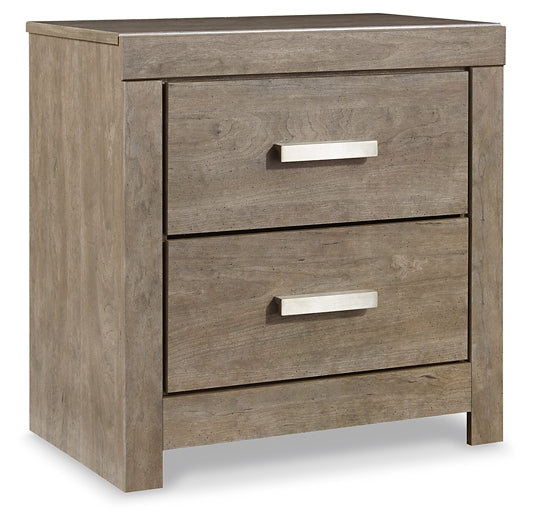 Culverbach King Panel Bed with Mirrored Dresser, Chest and 2 Nightstands Signature Design by Ashley®