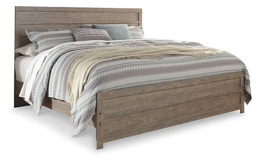 Culverbach King Panel Bed with Mirrored Dresser, Chest and 2 Nightstands Signature Design by Ashley®