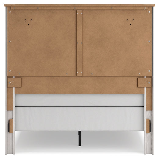 Schoenberg Queen Panel Bed with Mirrored Dresser, Chest and Nightstand Signature Design by Ashley®