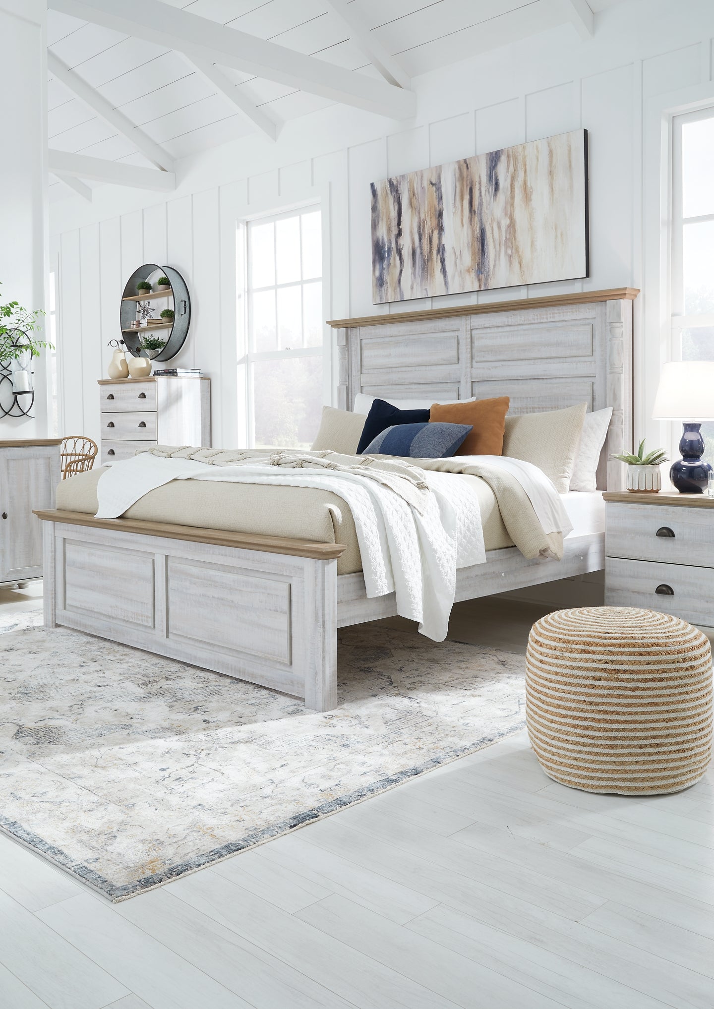 Haven Bay King Panel Bed with Mirrored Dresser, Chest and Nightstand Signature Design by Ashley®