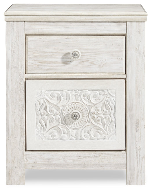 Paxberry Queen Panel Bed with Mirrored Dresser and 2 Nightstands Signature Design by Ashley®