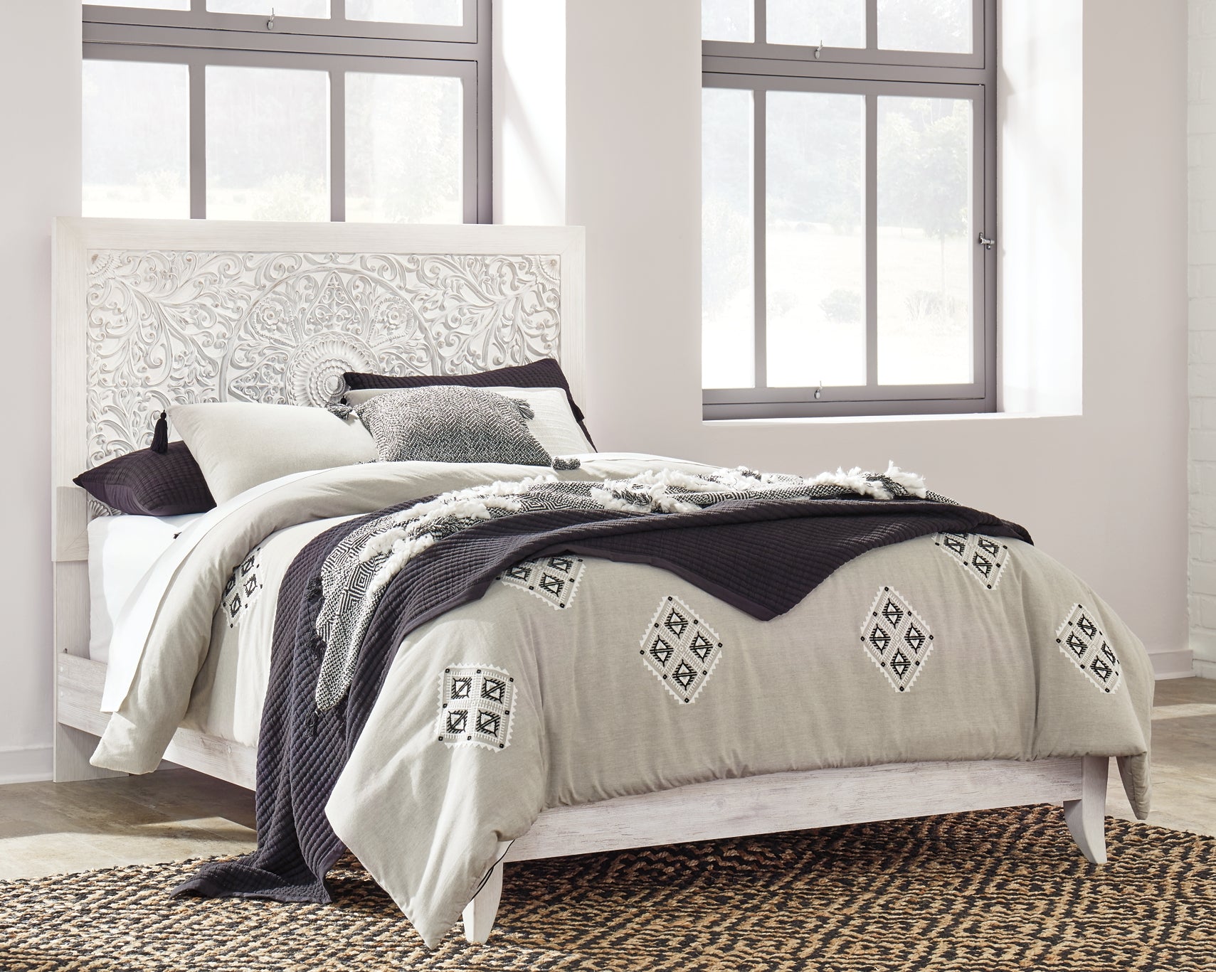 Paxberry Queen Panel Bed with Mirrored Dresser and 2 Nightstands Signature Design by Ashley®